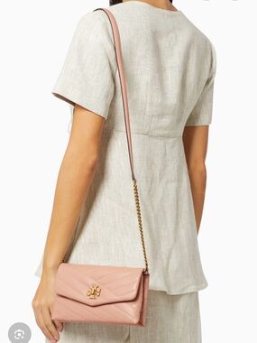 EUC Tory Burch Kira Chevron Mini Leather Crossbody Chain Wallet Pink Moon